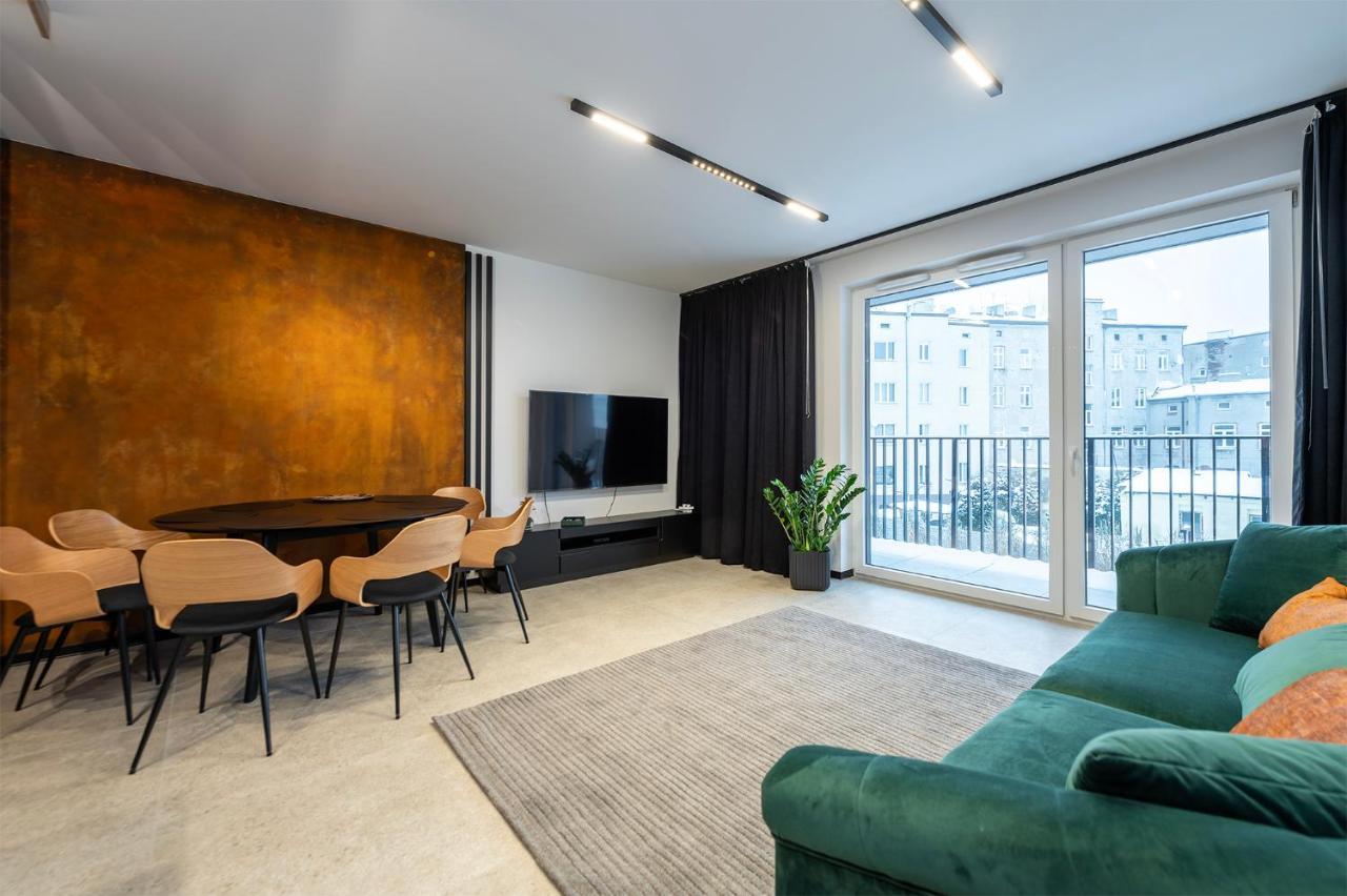 Luxury Copper Ii Apartment